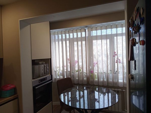 Jaluzele de tip perdea