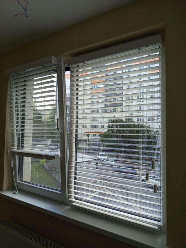 Горизонтальные жалюзи