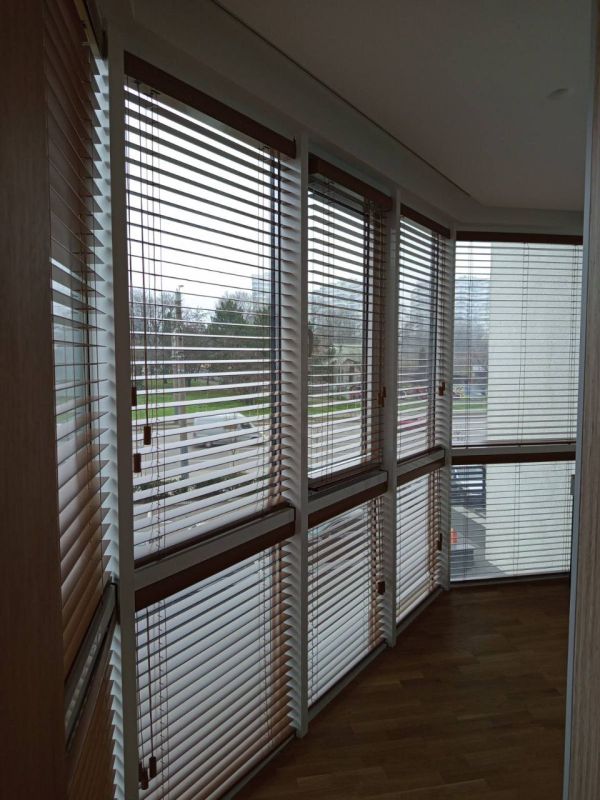 Горизонтальные жалюзи