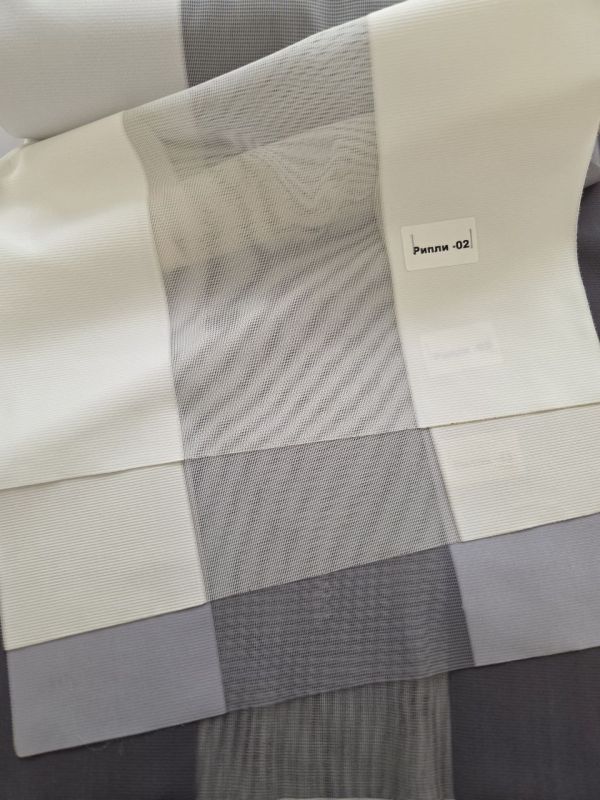 Jaluzele de tip perdea