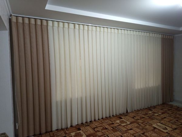 Jaluzele de tip perdea